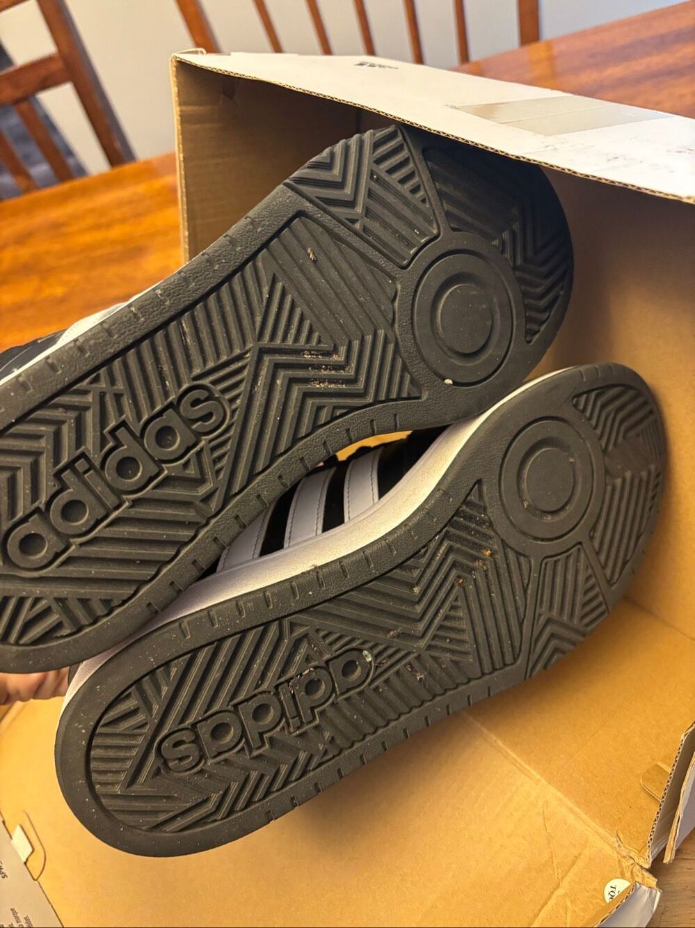Men’s Adidas high tops - Picture 9 of 9